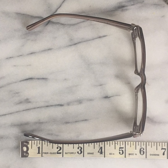 Readers - Picture 7 of 7